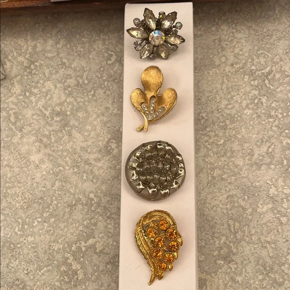 (3) Vintage brooches+ring - Picture 3 of 12